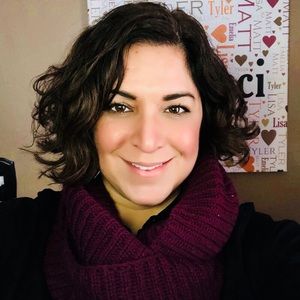 Meet your Posher, Lisa